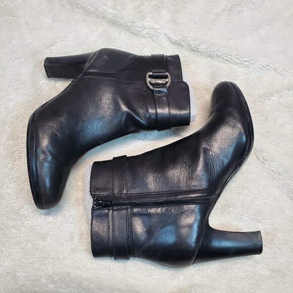 Lauren Ralph Lauren Mandy Black Leather Zipper Pull On Heeled Ankle Boot 9.5 B - Picture 1 of 11